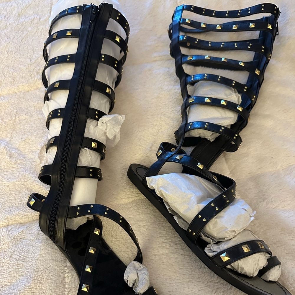 Gladiator sandals-black with gold